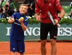 塔图姆迎来三赛季出色发挥，巴黎圣日耳曼观众热烈欢呼！的简单介绍-九游会网址